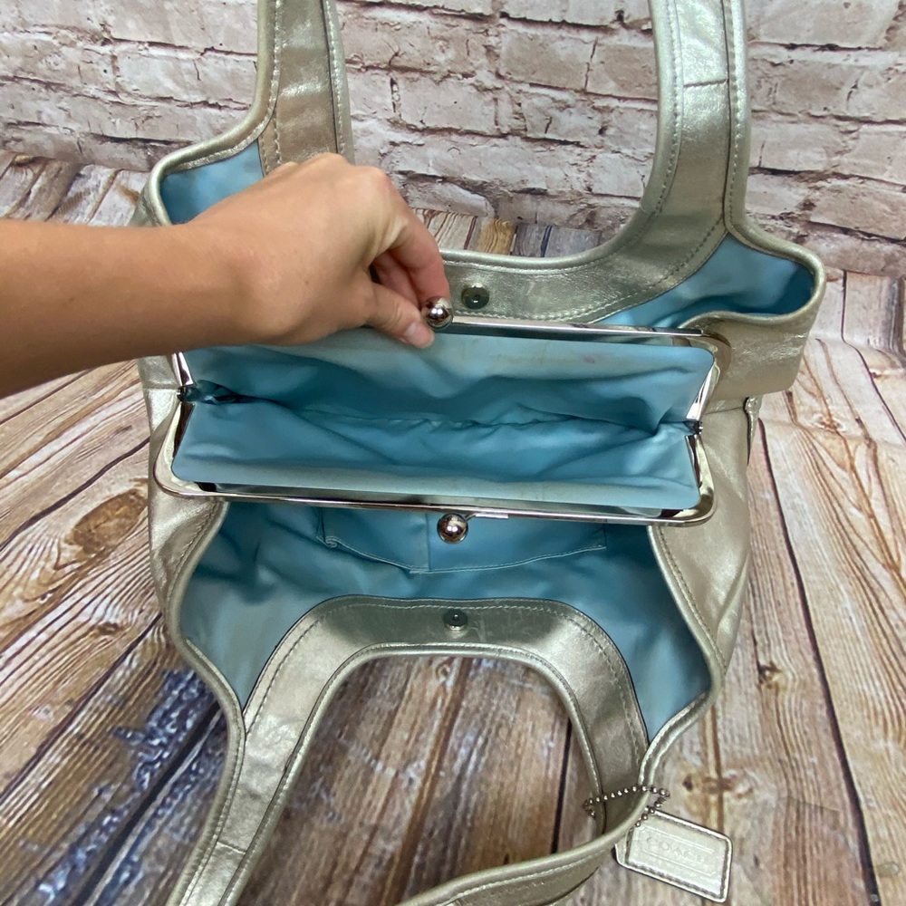 FINAL SALE‼️ Coach ergo gold Metallic leather bag - Picture 7 of 12